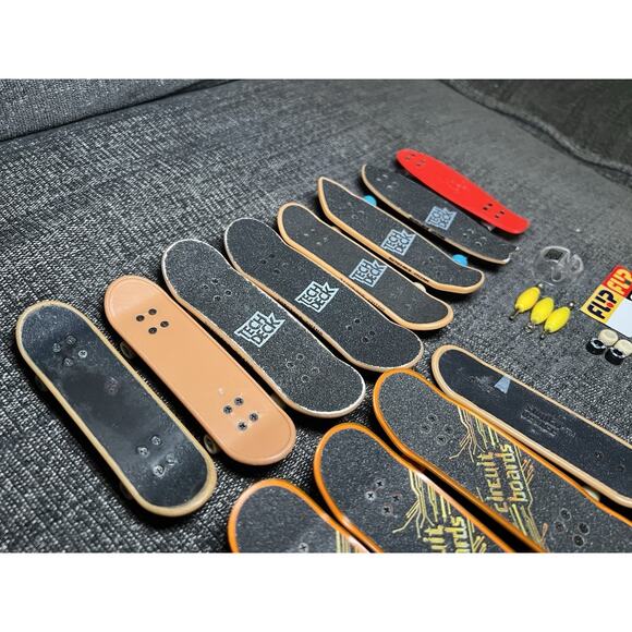 Tech Deck, Circuit Boards, Fingerboard Group Lot Of 12 With Accessories - Picture 8 of 9